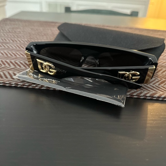 Dolce & Gabbana sunglasses - Picture 6 of 8